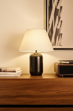 Pokojová stolní lampa P 48352-1