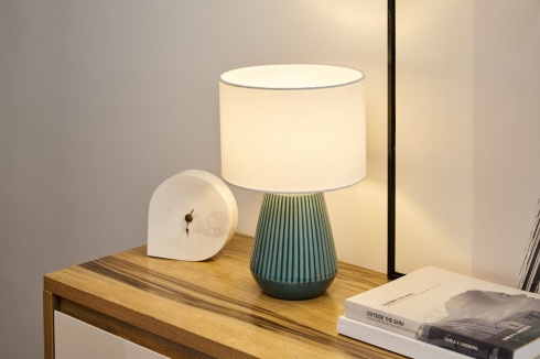 Pokojová stolní lampa P 48355-1