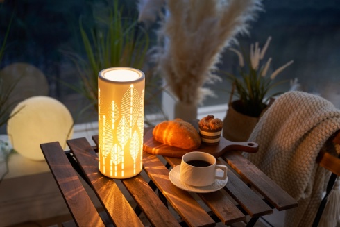 Pokojová stolní lampa P 48359-3