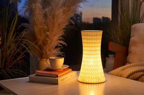 Pokojová stolní lampa P 48361-1